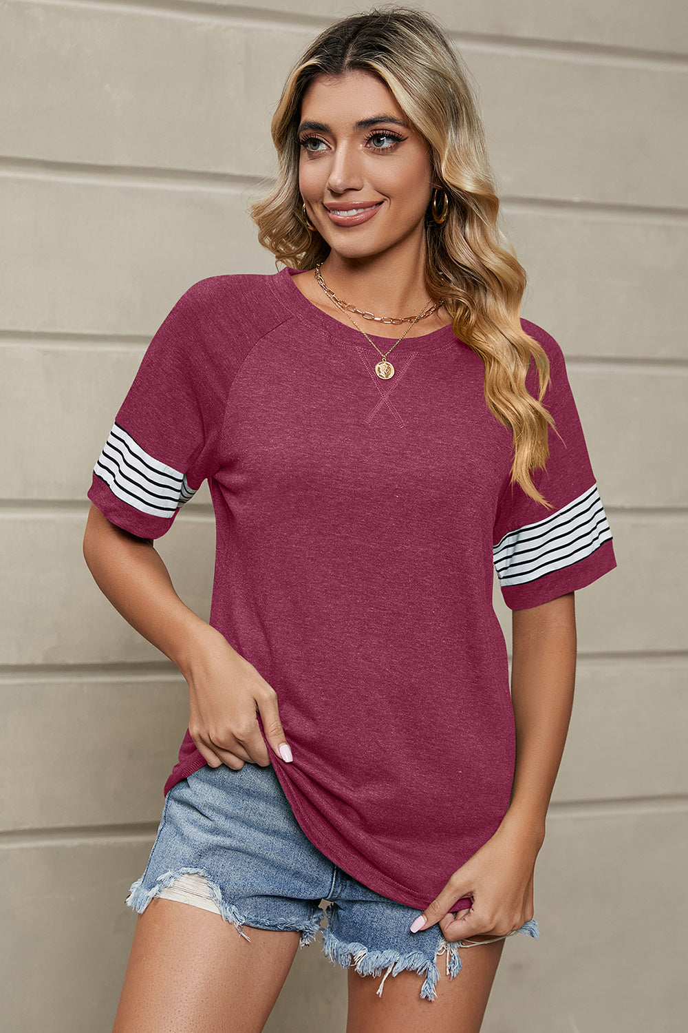 Striped Round Neck Short Sleeve T-Shirt in Navy - alternate view 13