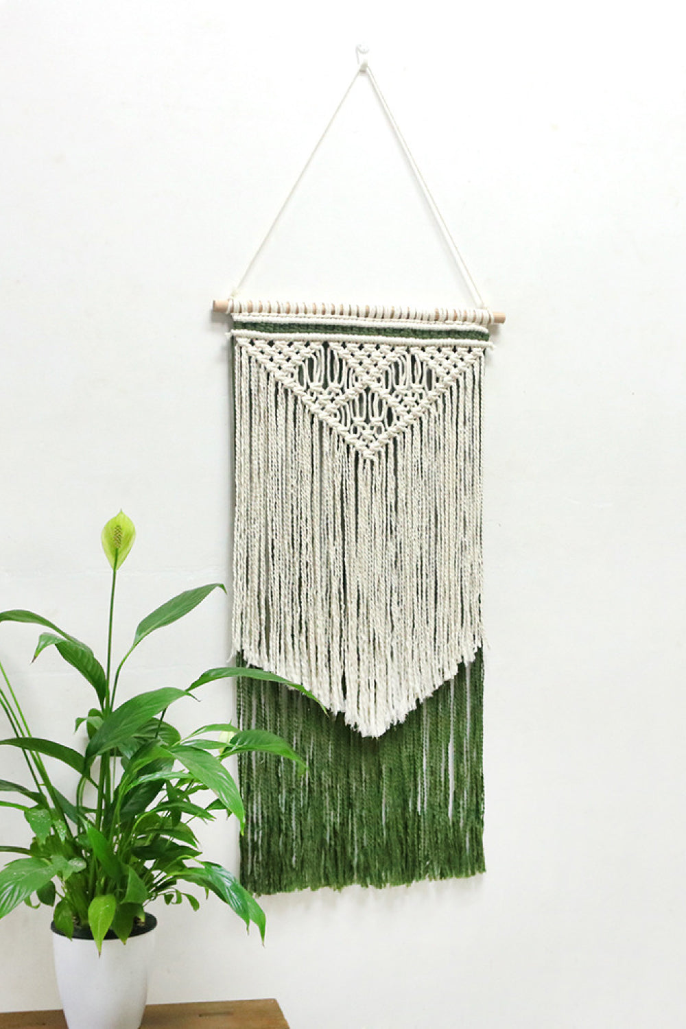 Contrast Fringe Handmade Macrame Wall Hanging