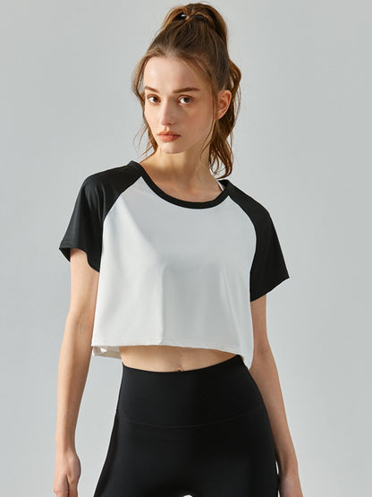 Round Neck Raglan Sleeve Cropped Sports Top