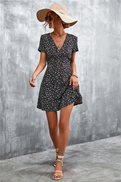 Ditsy Floral V-Neck Short Sleeve Dress